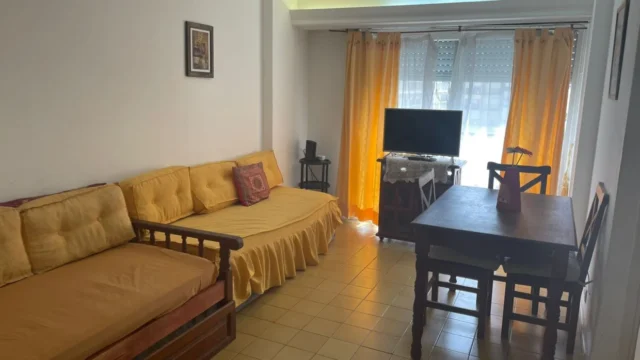 Departamentos, pisos y semipisos en Alquiler — bolivar 2118
