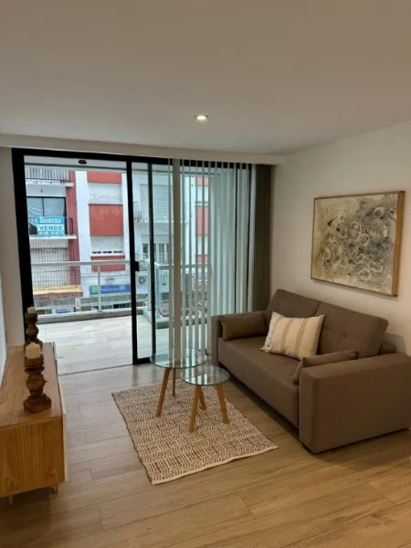 Departamentos, pisos y semipisos en Venta — Moreno y Entre Rios