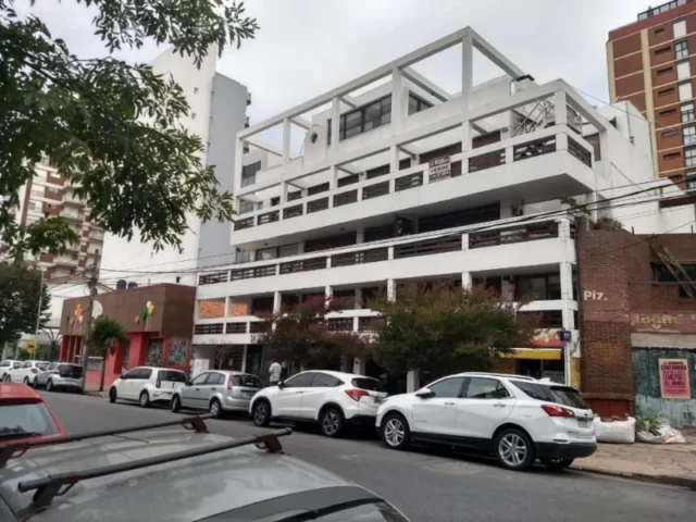 Departamentos, pisos y semipisos en Venta — Alen 3800