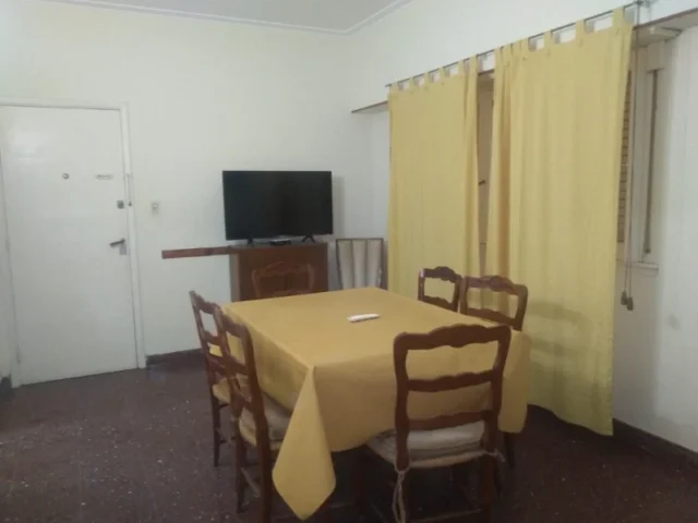 Departamentos, pisos y semipisos en Alquiler Temporario — COLON 2200