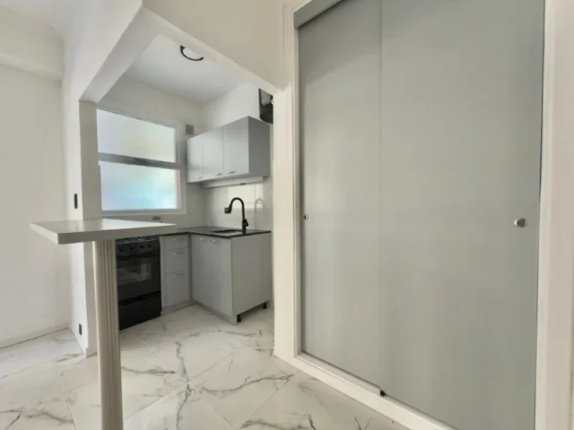 Departamentos, pisos y semipisos en Venta — Belgrano 2200