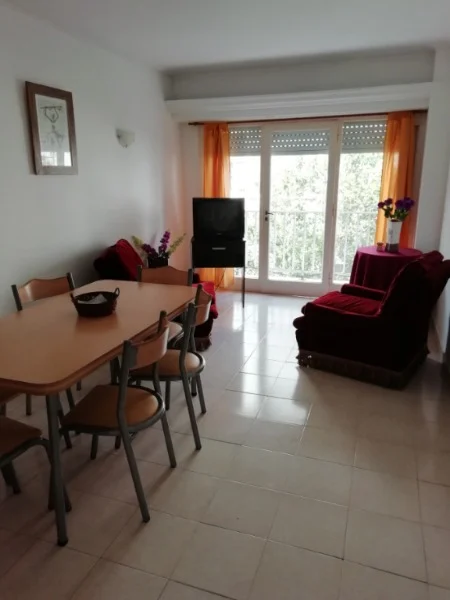Departamentos, pisos y semipisos en Alquiler para Estudiantes — ARENALES