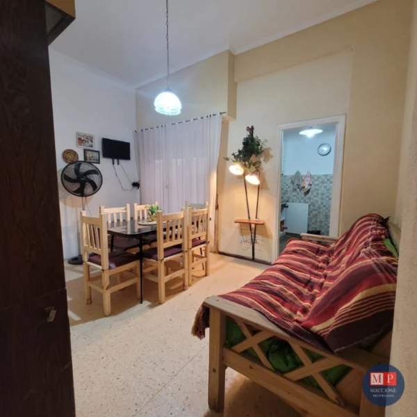 Departamentos, pisos y semipisos en Alquiler Temporario — Entre Rios 2163