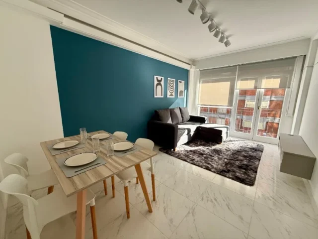 Departamentos, pisos y semipisos en Venta — Corrientes 2080