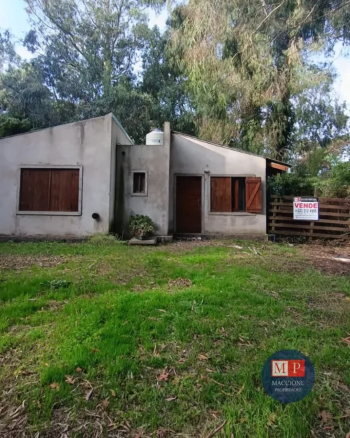Casas, chalets en Venta — Los Claveles 4022