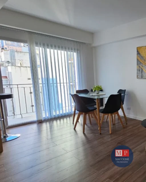 Departamentos, pisos y semipisos en Venta — Bolivar 2306