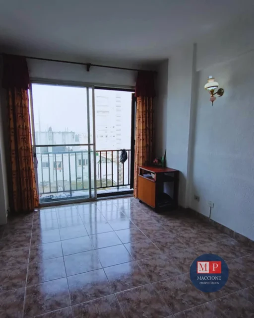 Departamentos, pisos y semipisos en Venta — Arenales 2329