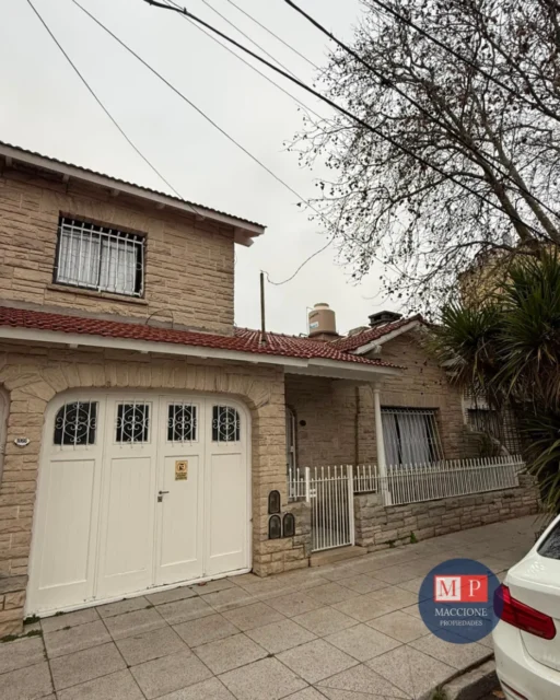 Casas, chalets en Venta — 14 de Julio 1066