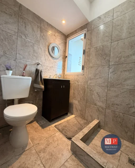 Departamentos, pisos y semipisos en Venta — Avenida Jacinto Peralta Ramos 1000