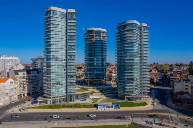 Departamentos, pisos y semipisos en Venta — Bv. Maritimo 4871