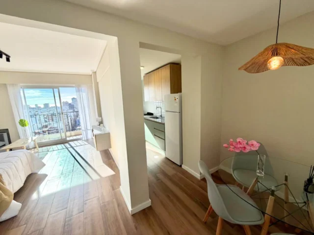 Departamentos, pisos y semipisos en Venta — Corrientes 2432