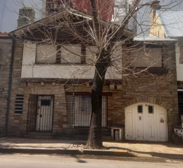 Casas, chalets en Venta — Sgo del Estero 2000