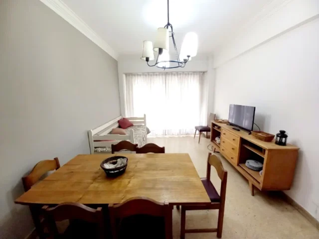 Departamentos, pisos y semipisos en Alquiler para Estudiantes — Av Colon 2200