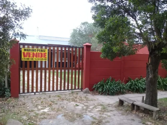 Casas, chalets en Venta — CERRO LENIN ( EX 5) Nº 6872