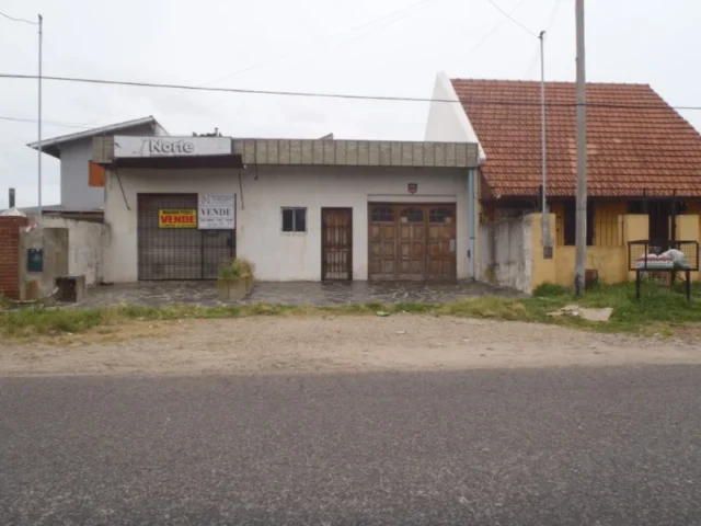 Locales en Venta — BELTRAN 4880