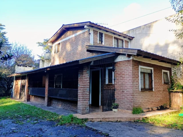 Casas, chalets en Venta — Los Manzanos 3270