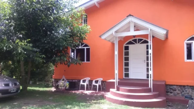 Casas, chalets en Venta — AV. Argentina y Arturo
