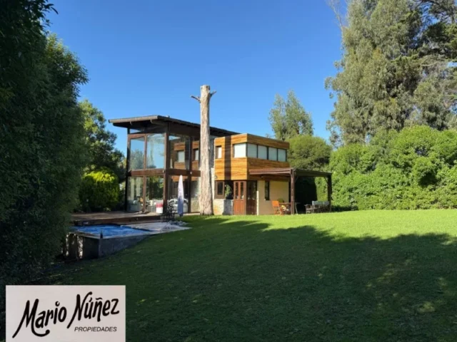 Casas, chalets en Venta — Enrique 160