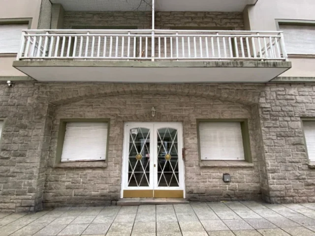 Departamentos, pisos y semipisos en Venta — Av. Colón 1400