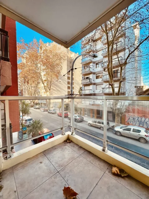 Departamentos, pisos y semipisos en Venta — Falucho 2400