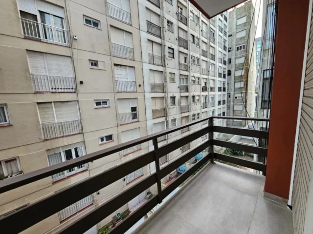 Departamentos, pisos y semipisos en Venta — 9 de Julio 2300