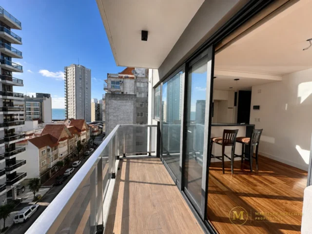 Departamentos, pisos y semipisos en Venta — Hipolito Yrigoyen 1200
