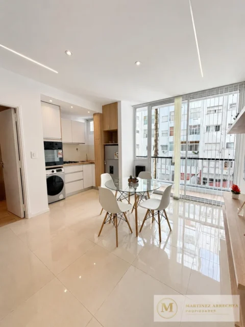 Departamentos, pisos y semipisos en Venta — Boulevar Maritimo 2700