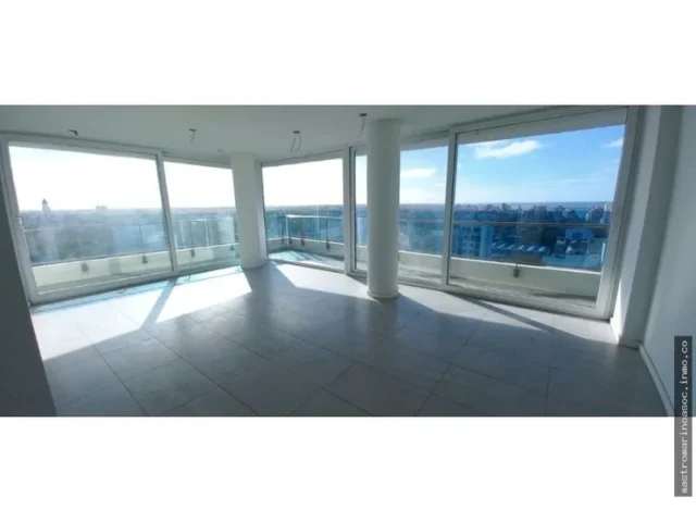 Departamentos, pisos y semipisos en Venta — Av. Libertad 3302