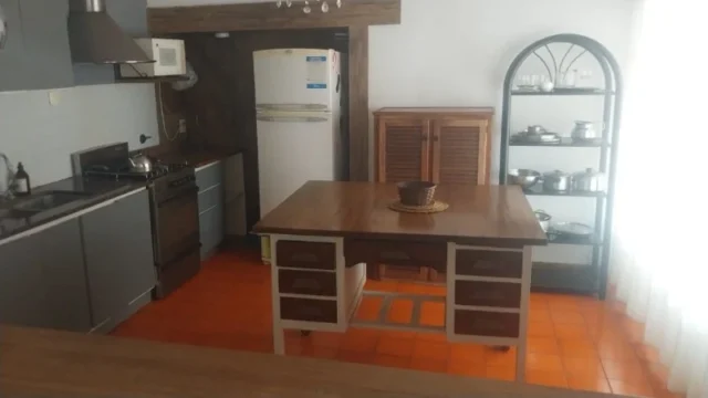 Casas, chalets en Alquiler Temporario — Storni y Esquiu
