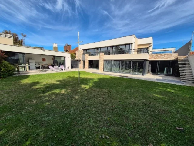 Casas, chalets en Venta — Concepción  Arenal 4700