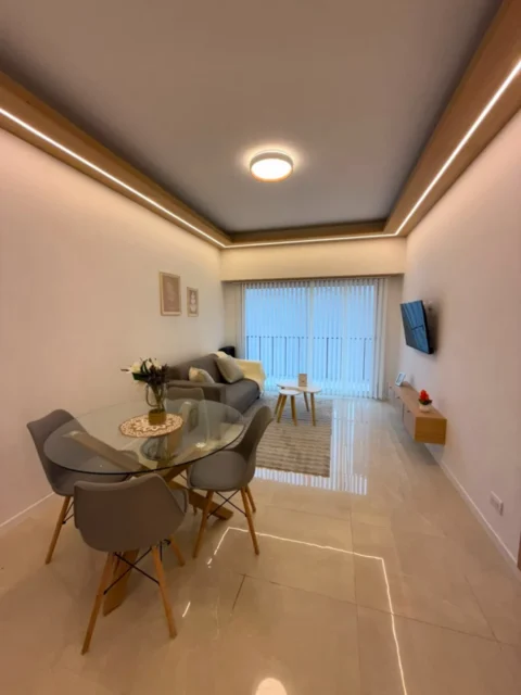 Departamentos, pisos y semipisos en Venta — BOLIVAR 2240