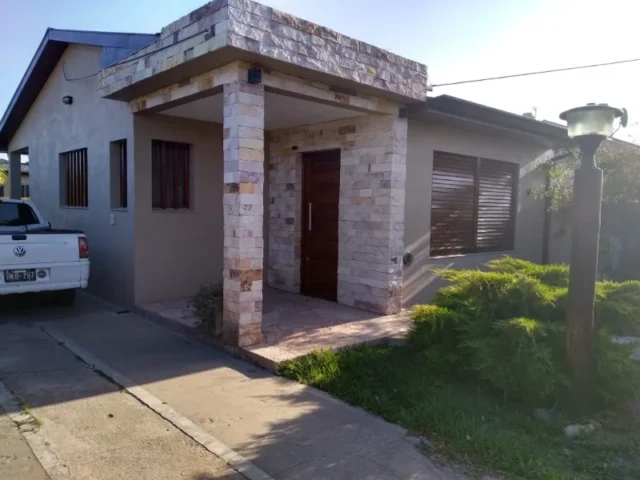 Casas, chalets en Venta — La Laura