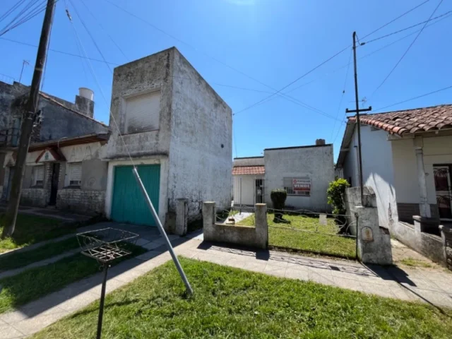 Casas, chalets en Venta — San lorenzo 4275