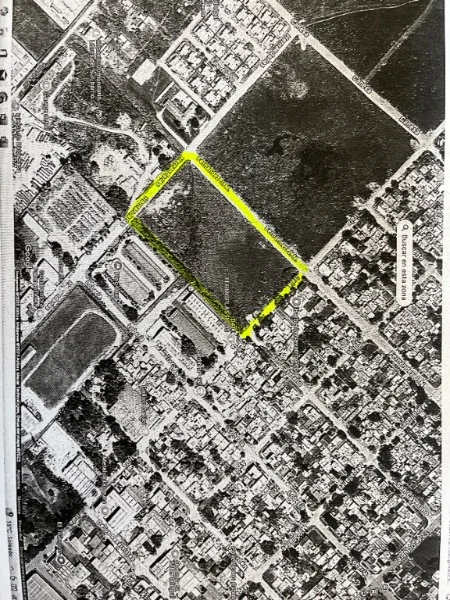 Lotes y terrenos en Venta — Av. Carlos gardel