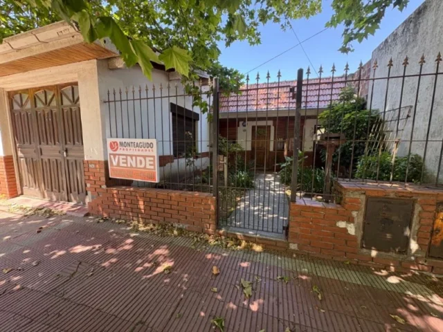 Casas, chalets en Venta — Ituzaingó 4366