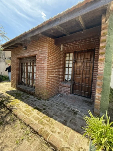 Casas, chalets en Venta — Pigue 2016