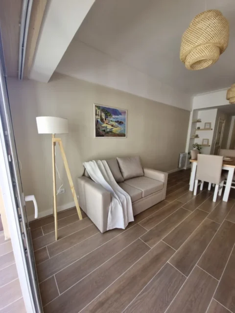 Departamentos, pisos y semipisos en Venta — Moreno 2267