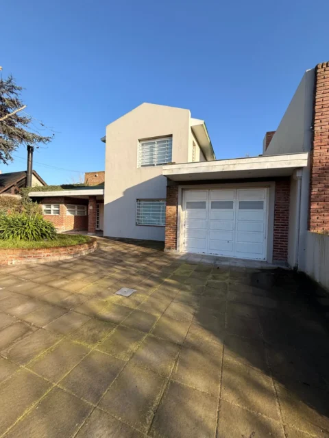Casas, chalets en Venta — Ricardo Palma 1350