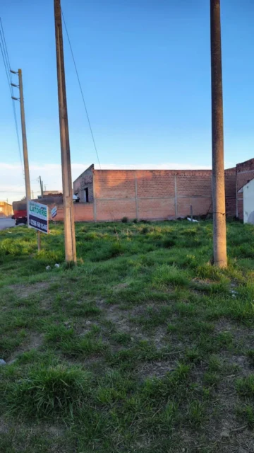 Lotes y terrenos en Venta — 105