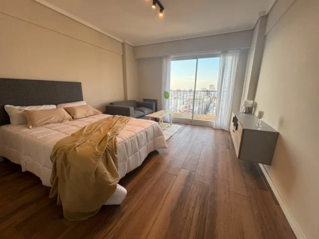 Departamentos, pisos y semipisos en Venta — Corrientes 2400