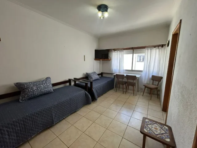 Departamentos, pisos y semipisos en Alquiler Temporario — Santiago del estero 2108