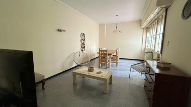 Departamentos, pisos y semipisos en Alquiler — Colon 2147