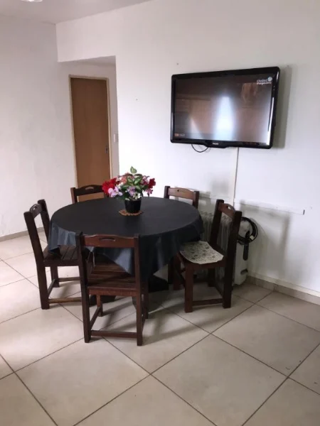 Departamentos, pisos y semipisos en Alquiler para Estudiantes — Falucho 81