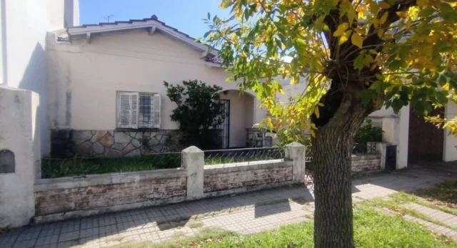 Casas, chalets en Venta — dellepiane 185