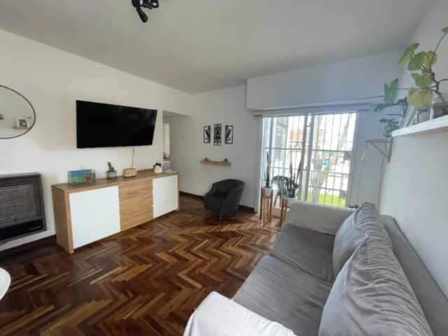 Departamentos, pisos y semipisos en Venta — Cataluña 7415