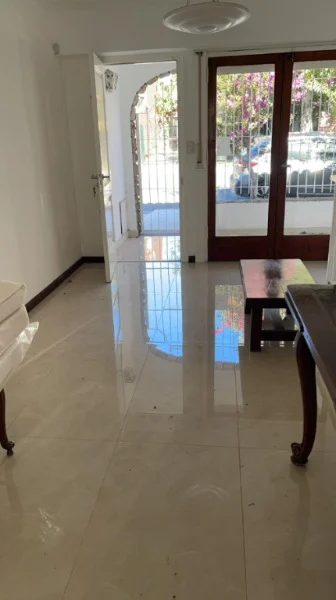 Casas, chalets en Venta — Corrientes y Almafuerte