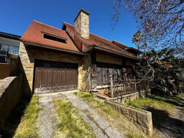 Casas, chalets en Venta — FALKNER 4300