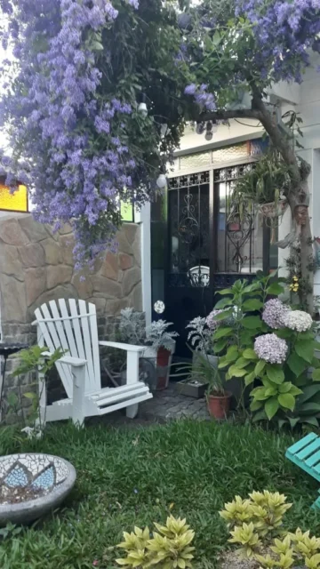 Casas, chalets en Venta — Belisario Roldán 50