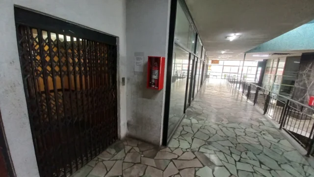 Locales en Venta — Av. Luro 3212