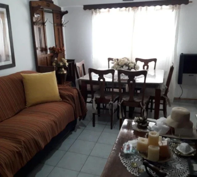 Departamentos, pisos y semipisos en Venta — Castelli 2462